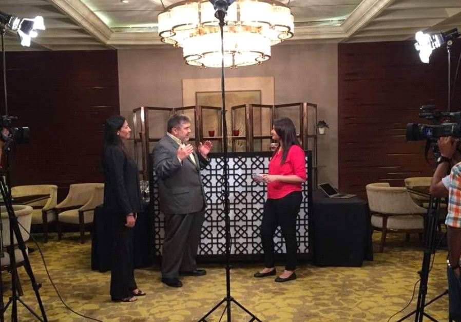 Jon Medved from OurCrowd and Shanti Mohan from LetsVenture yesterday on CNBC India talking about the LetsVenture.