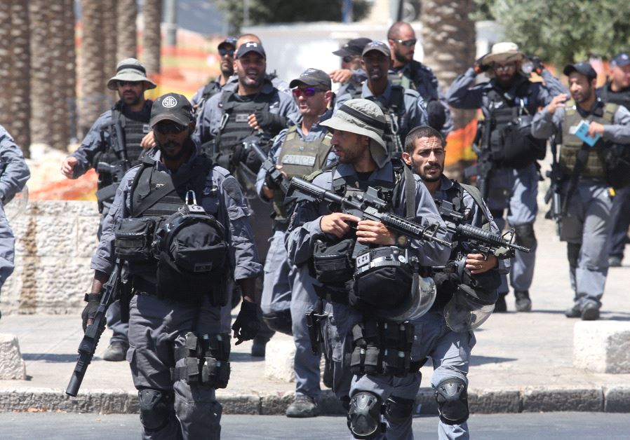 Security at the Damascus Gate, July 2017