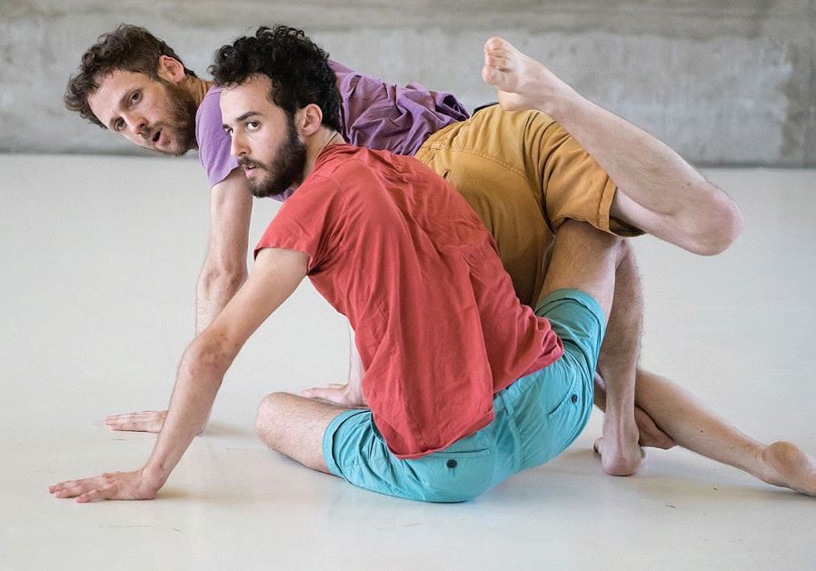 Uri Shafir dancing 'Habitat'